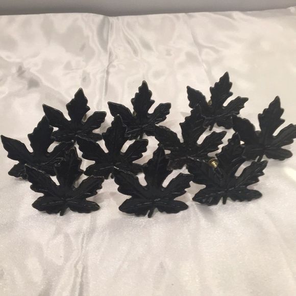 10 Copper Mountain Hardware 2 Inch Mapel Leaf Metal Cabinet and Furniture Knobs - Picture 2 of 6